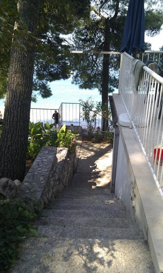 Apartman On The Beach - Nemira, Omis Apartment Bagian luar foto