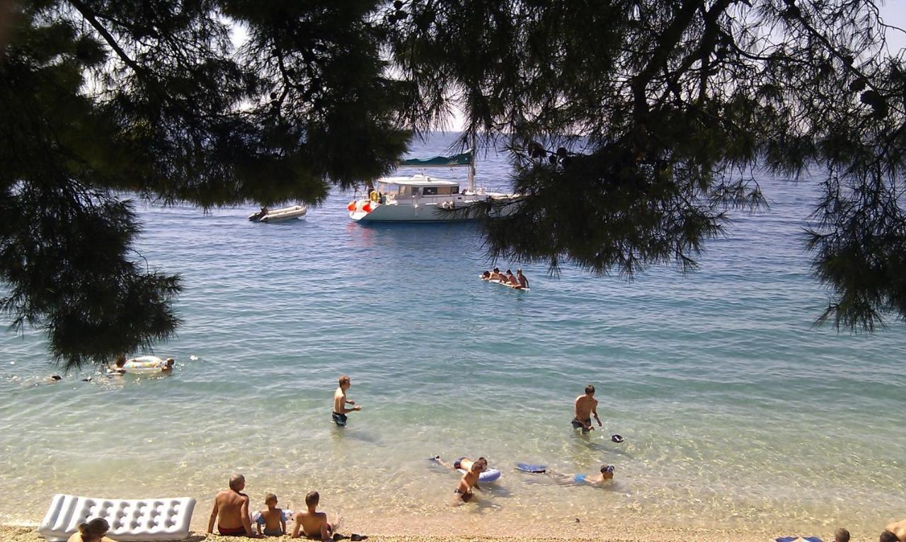 Apartman On The Beach - Nemira, Omis Apartment Bagian luar foto
