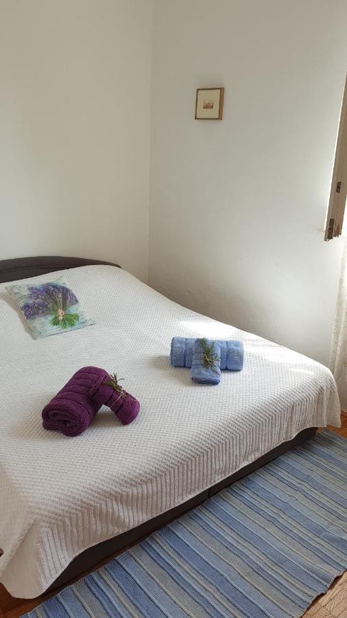 Apartman On The Beach - Nemira, Omis Apartment Bagian luar foto
