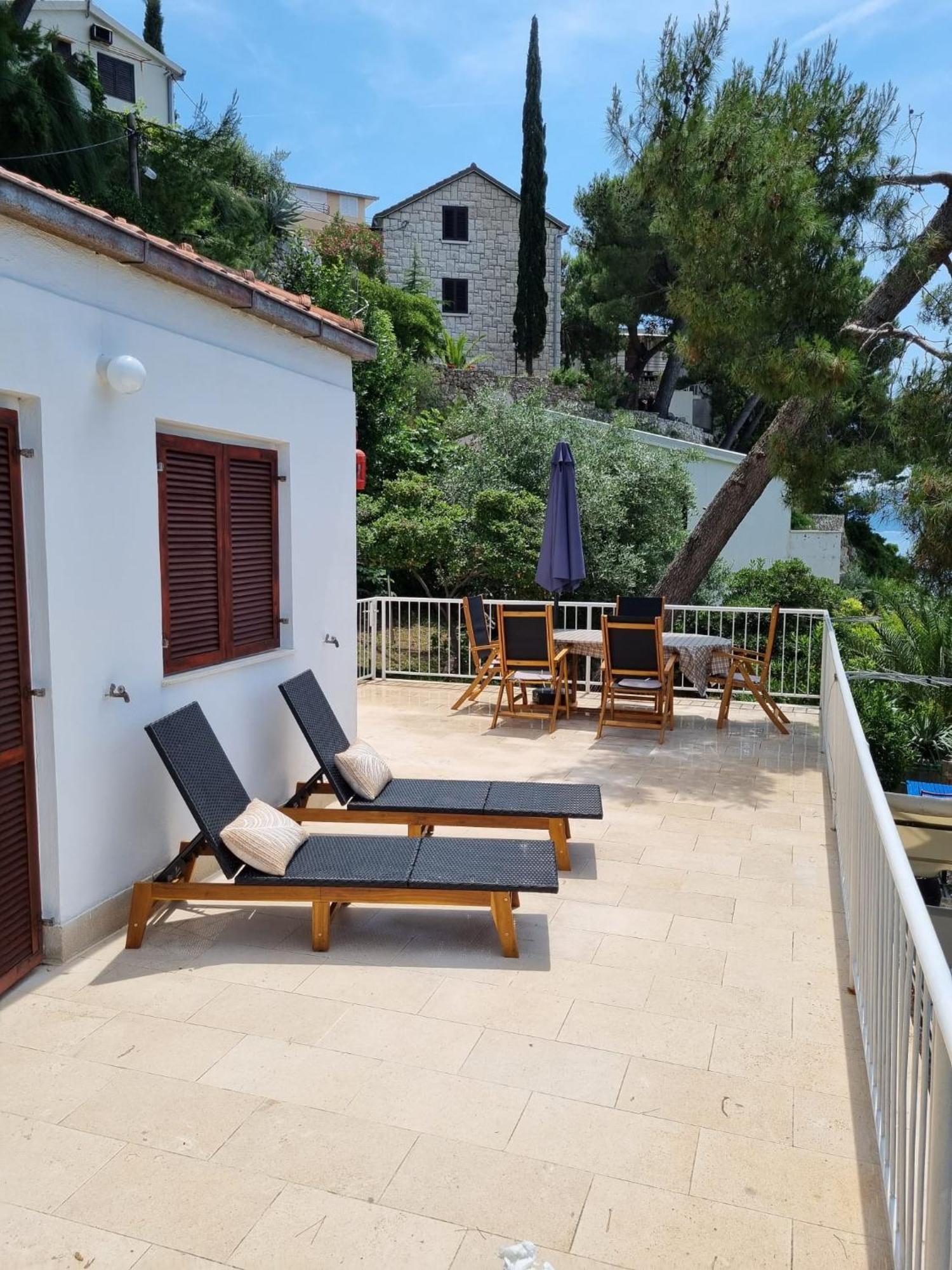 Apartman On The Beach - Nemira, Omis Apartment Bagian luar foto